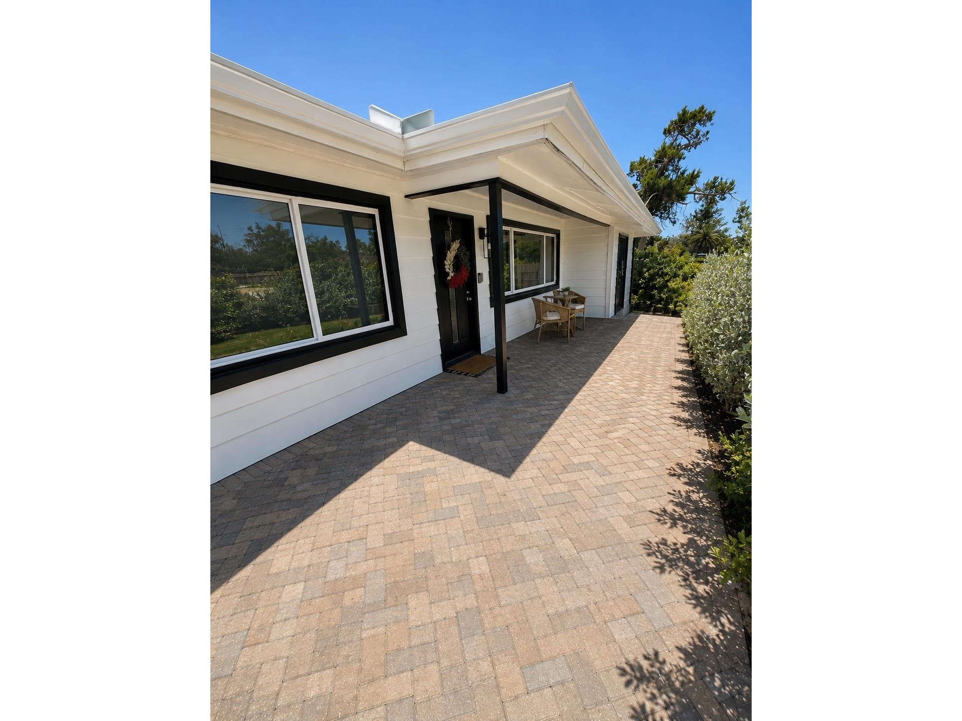4205 Augustine Avenue Sarasota FL 34231 A4693871 image3