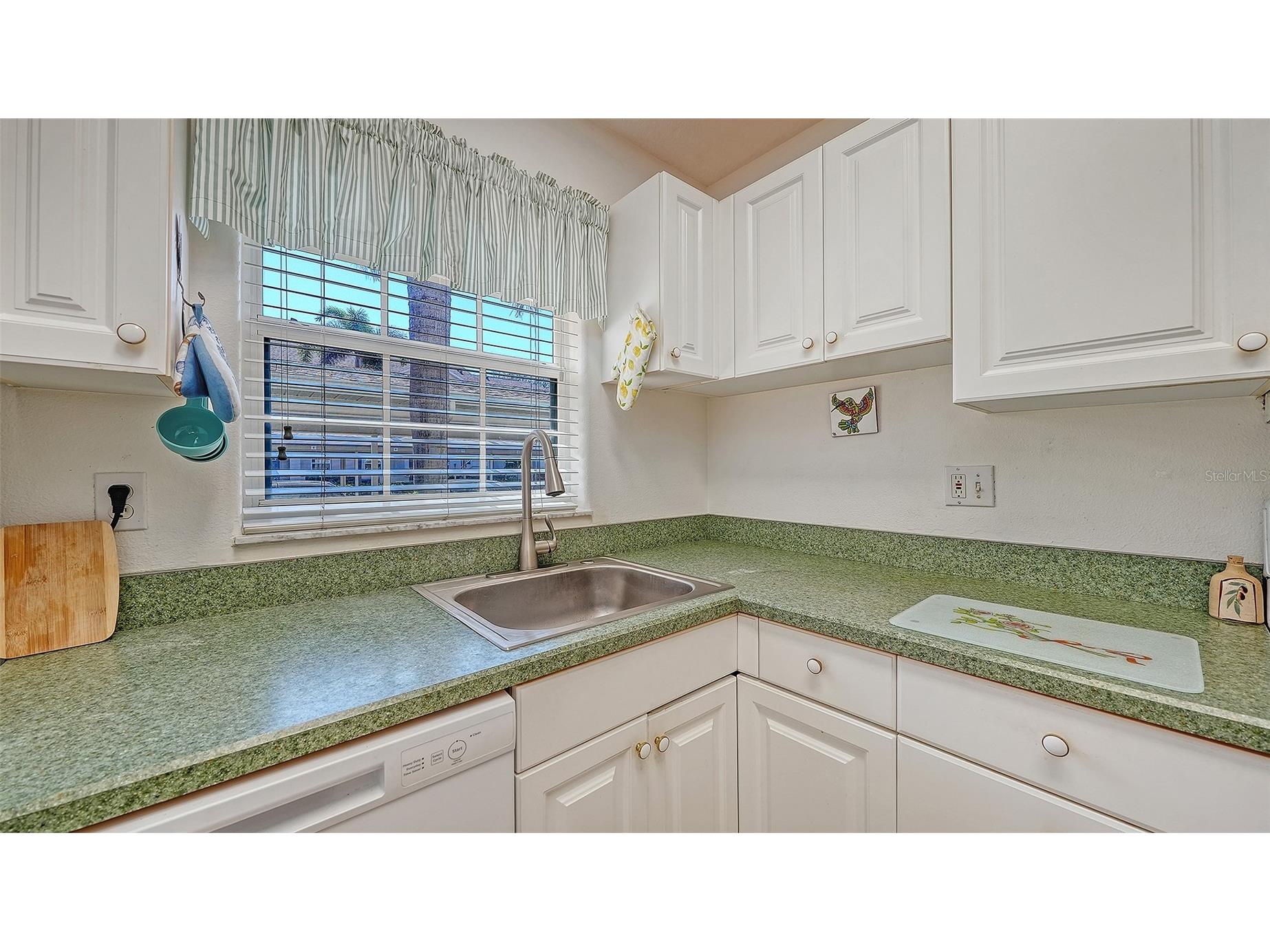 4205 Castlebridge Lane #1112 Sarasota FL 34238 A4682787 image16