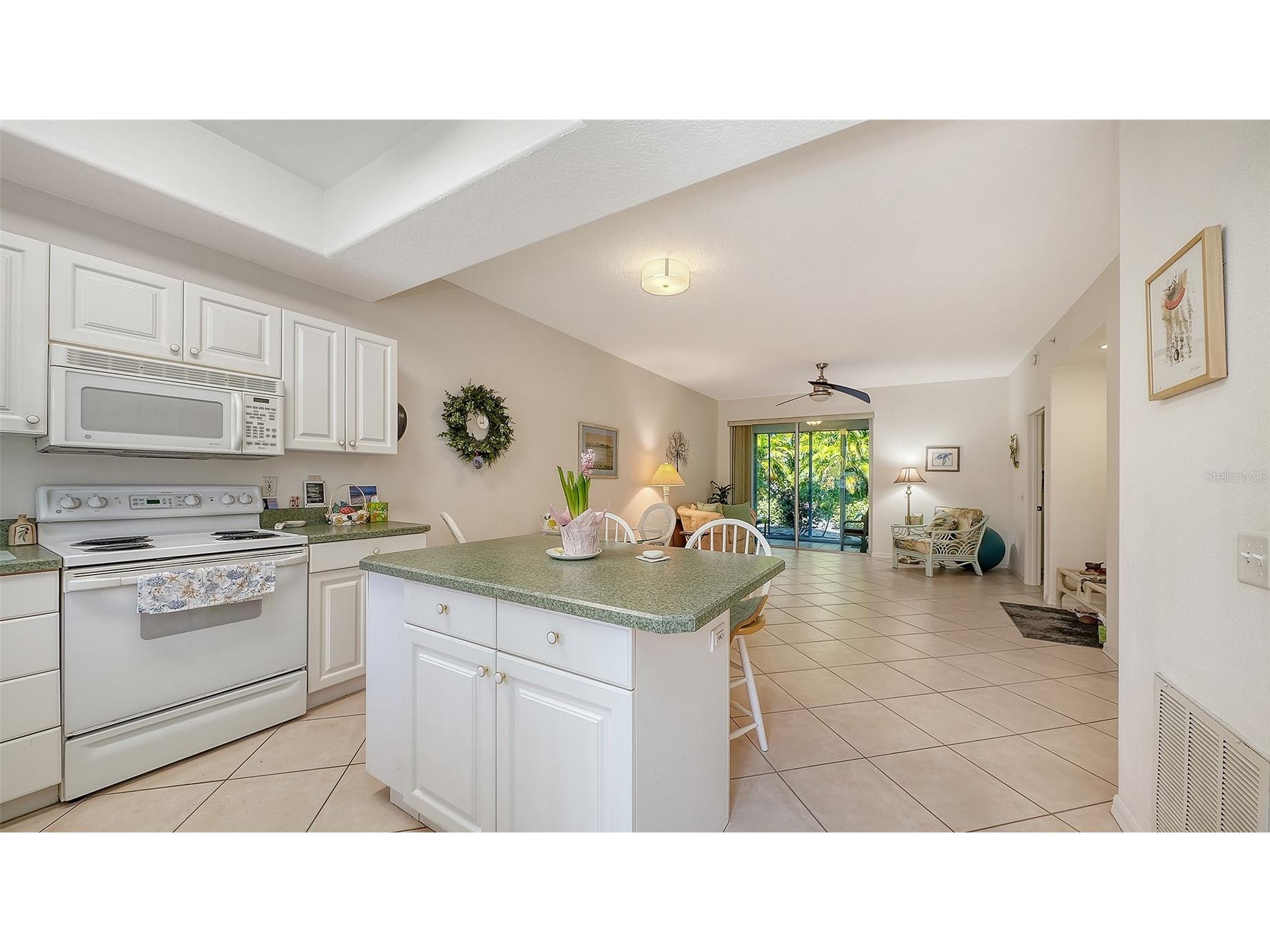4205 Castlebridge Lane #1112 Sarasota FL 34238 A4682787 image7