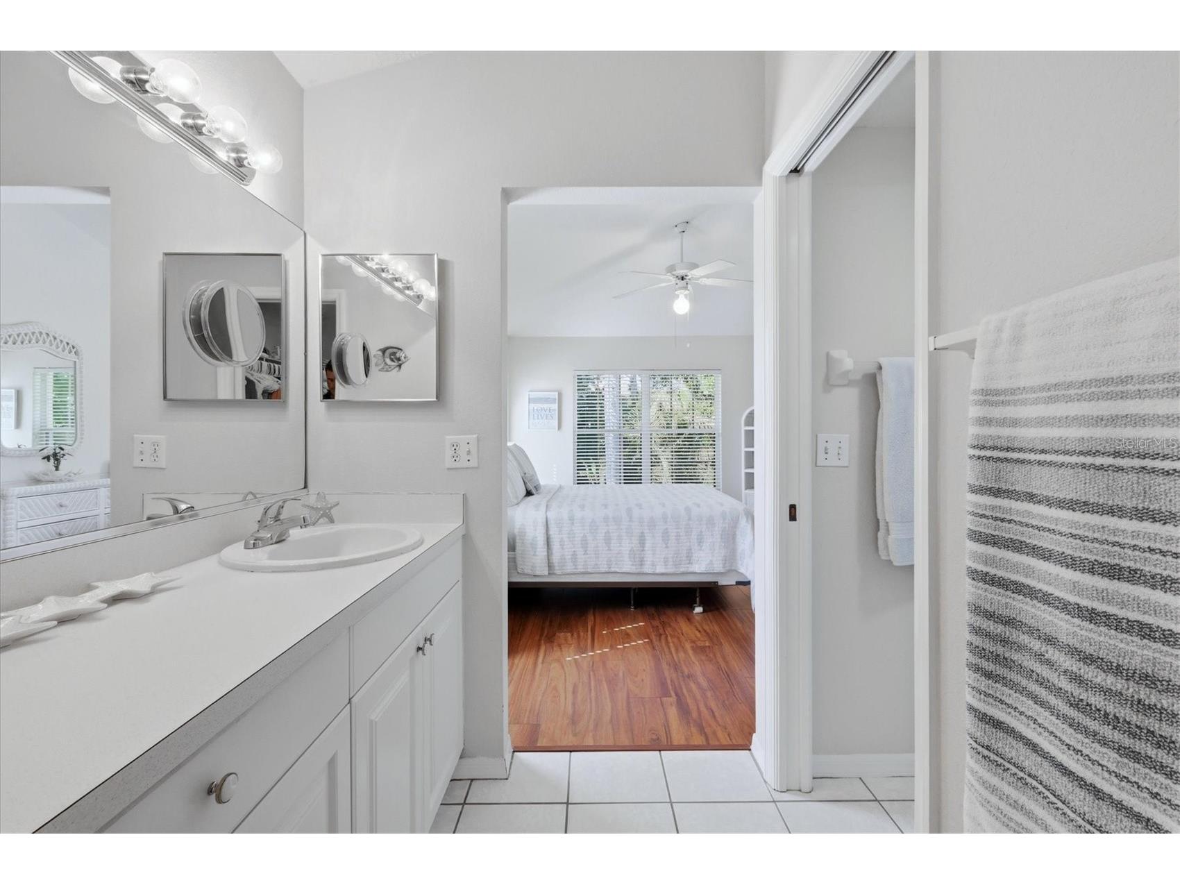 4205 Castlebridge Lane #1120 Sarasota FL 34238 A4686760 image18