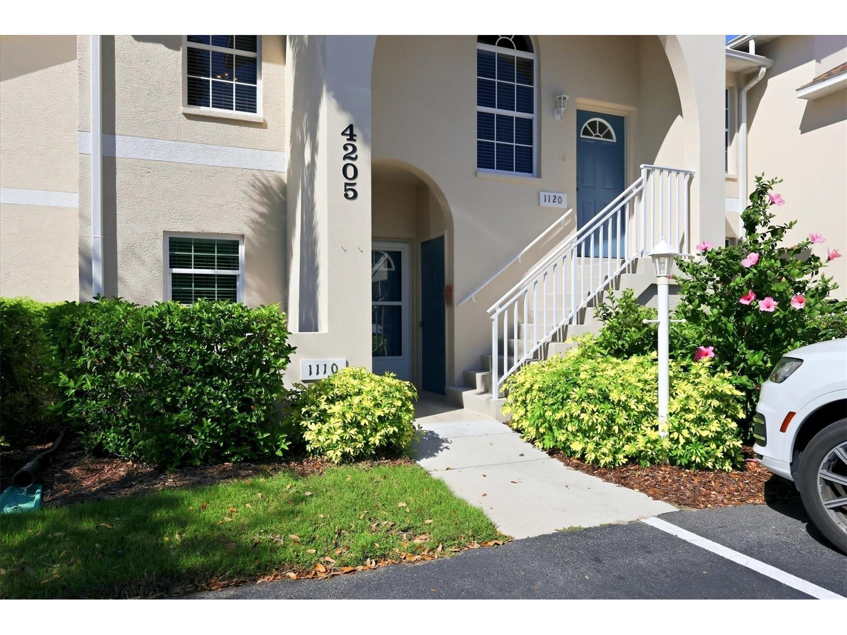 4205 Castlebridge Lane #1120 Sarasota FL 34238 A4686760 image2