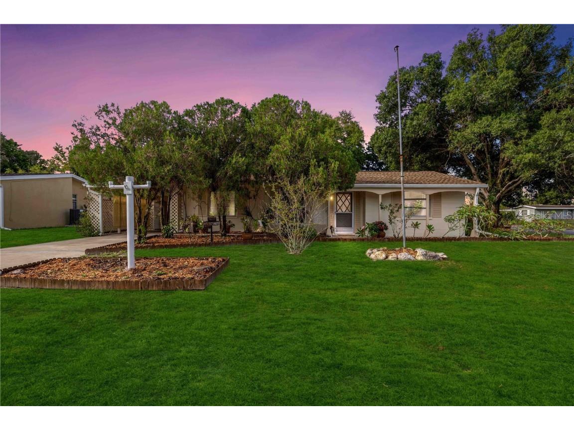 4205 Hymount Avenue Sarasota FL 34231 A4615857 image1