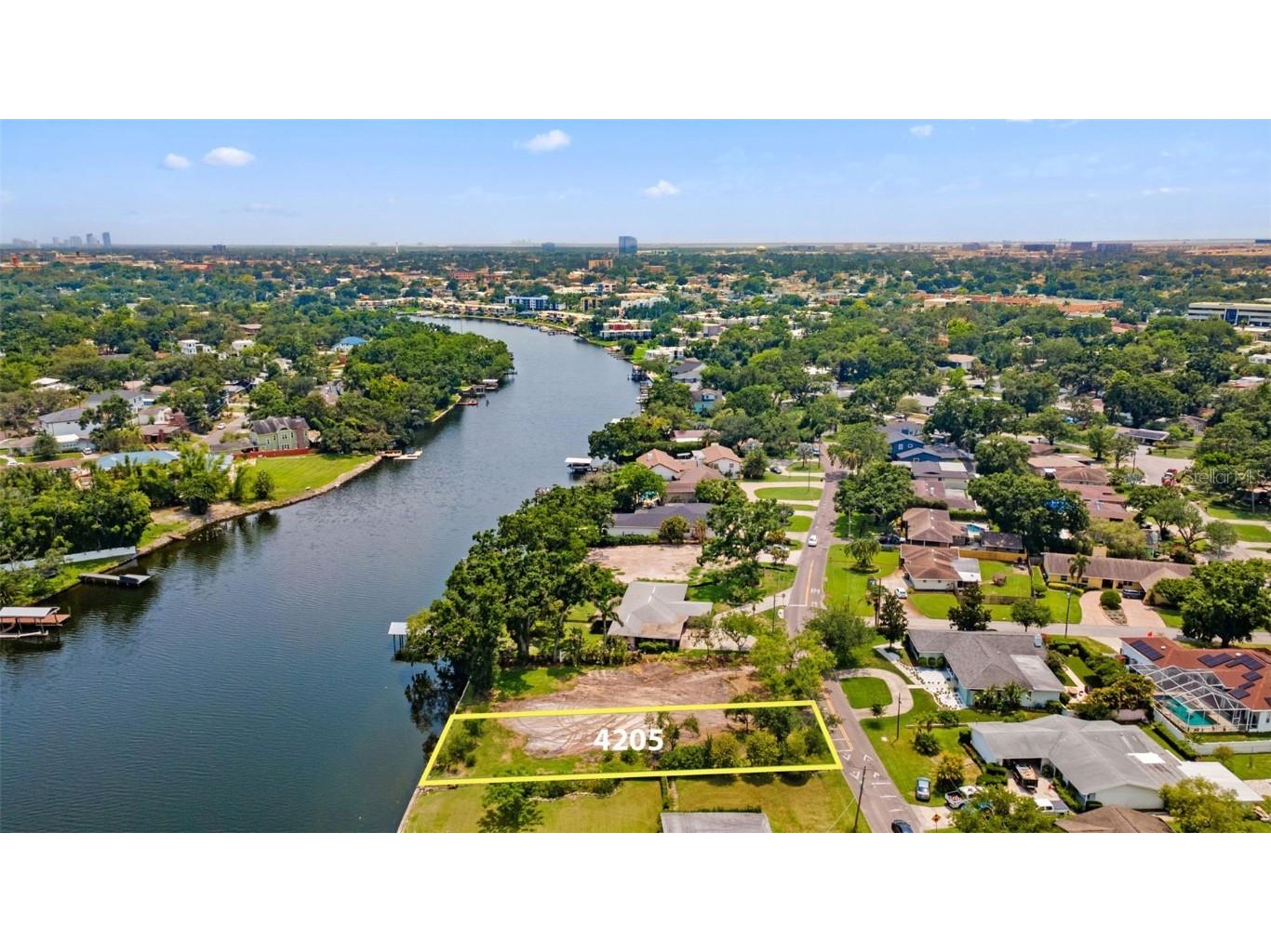 4205 N River View Avenue Tampa FL 33607 TB8396829 image1