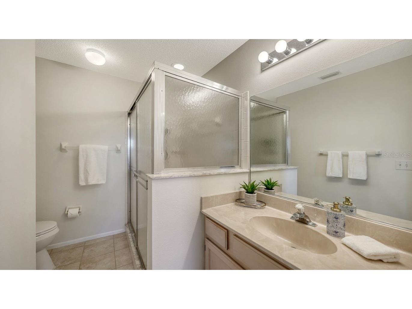 4205 Placid Drive Sarasota FL 34243 A4666729 image14