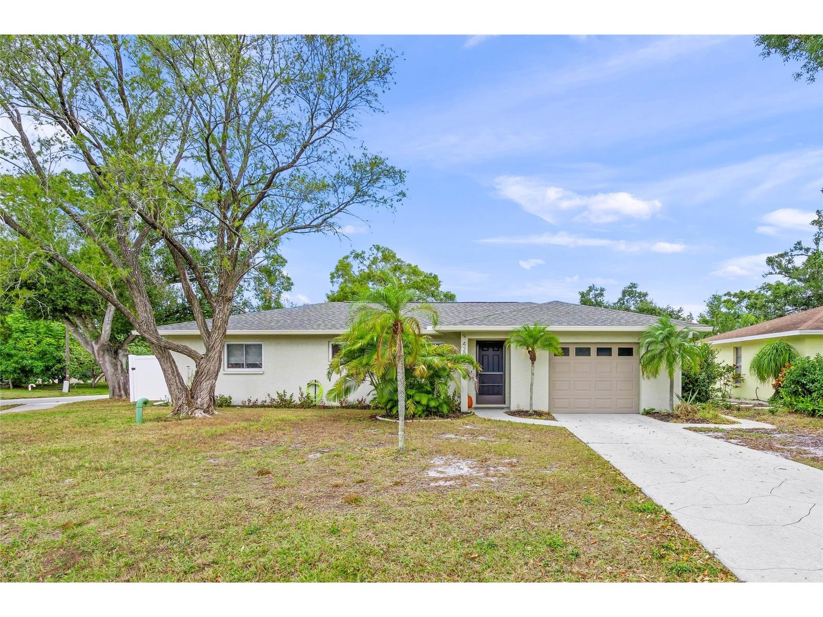 4205 Ruth Way Sarasota FL 34232 A4676822 image1