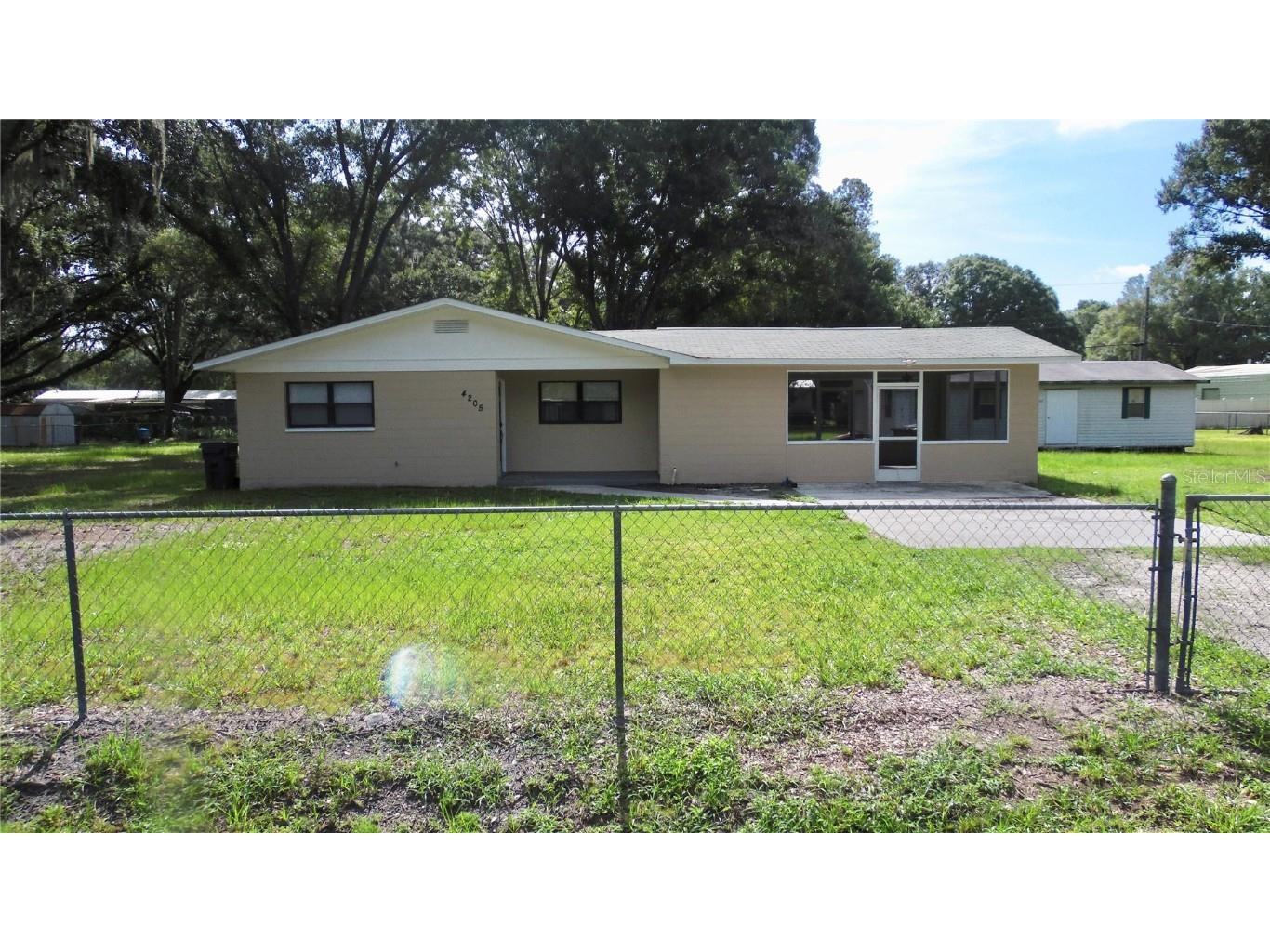 4205 Shady Oak Drive E Lakeland FL 33810 L4938358 image1