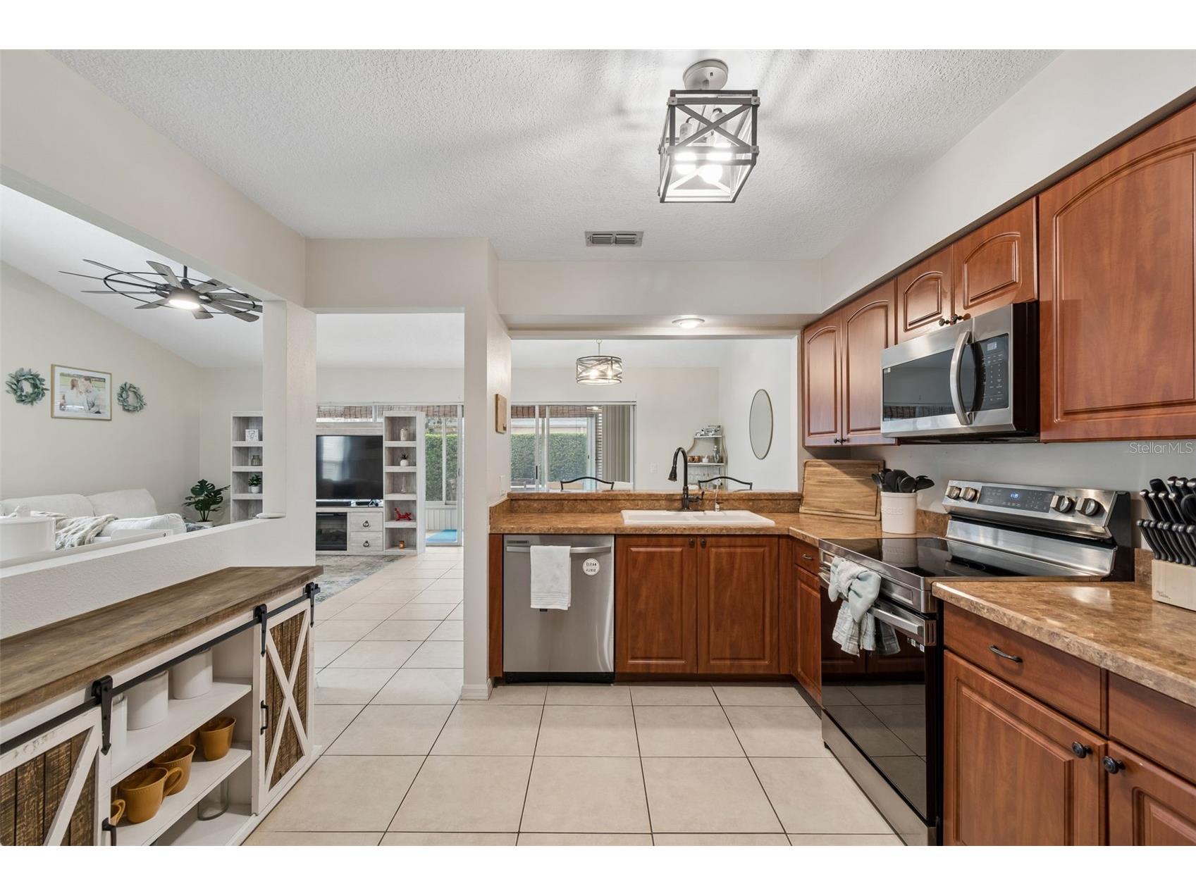 4206 Boston Circle New Port Richey FL 34653 W7885010 image13