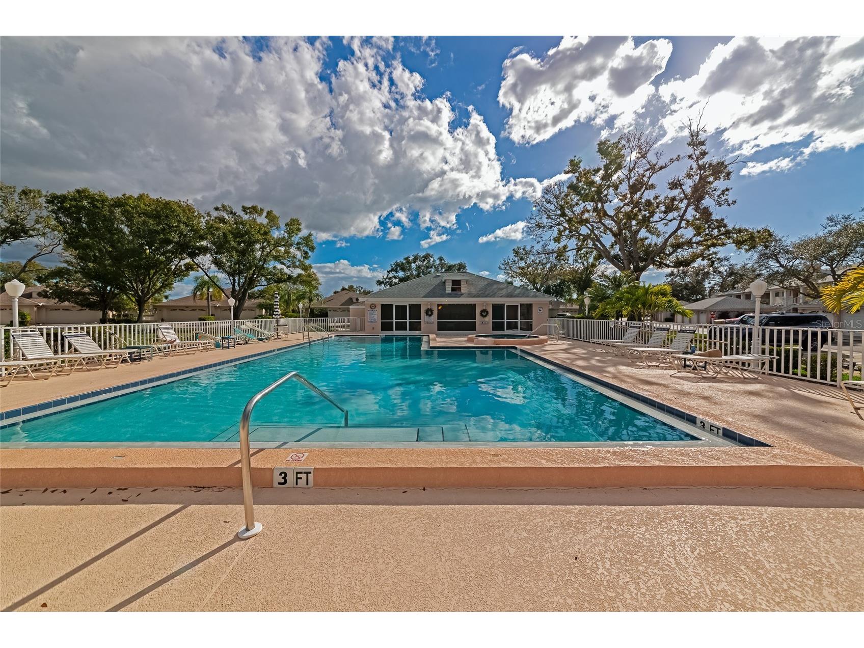 4206 Caddie Drive E #201 Bradenton FL 34203 A4688418 image40