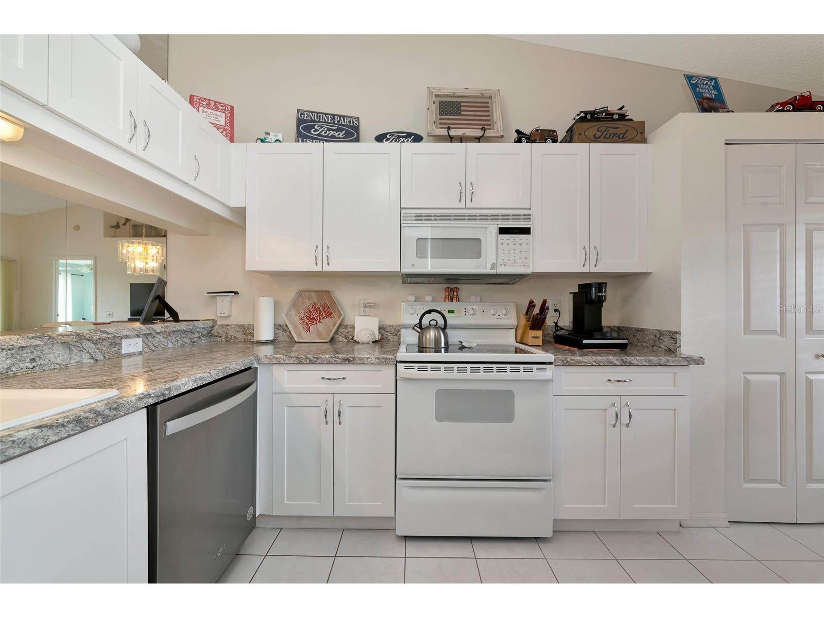 4206 Caddie Drive E #201 Bradenton FL 34203 A4688418 image7