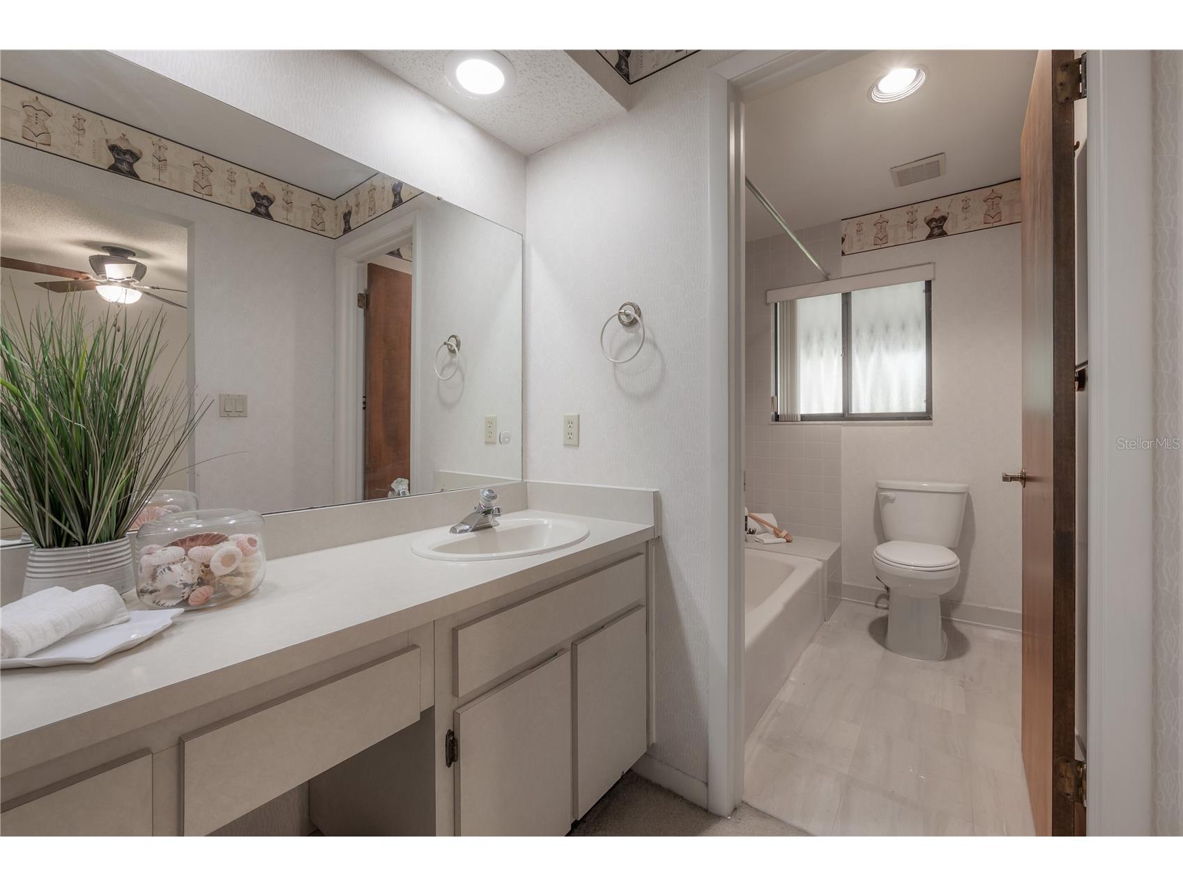 4206 Golf Club Lane Tampa FL 33618 TB8493955 image35