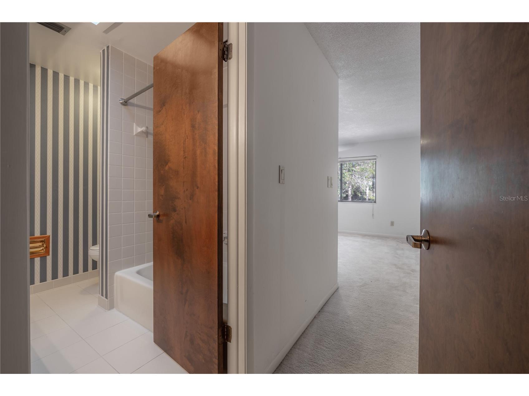 4206 Golf Club Lane Tampa FL 33618 TB8493955 image41