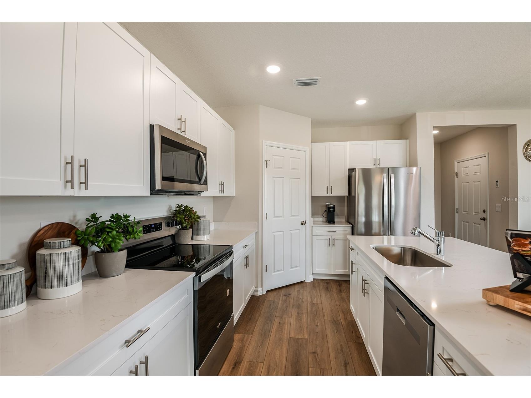 4206 Hillock Boulevard Haines City FL 33844 TB8503292 image11
