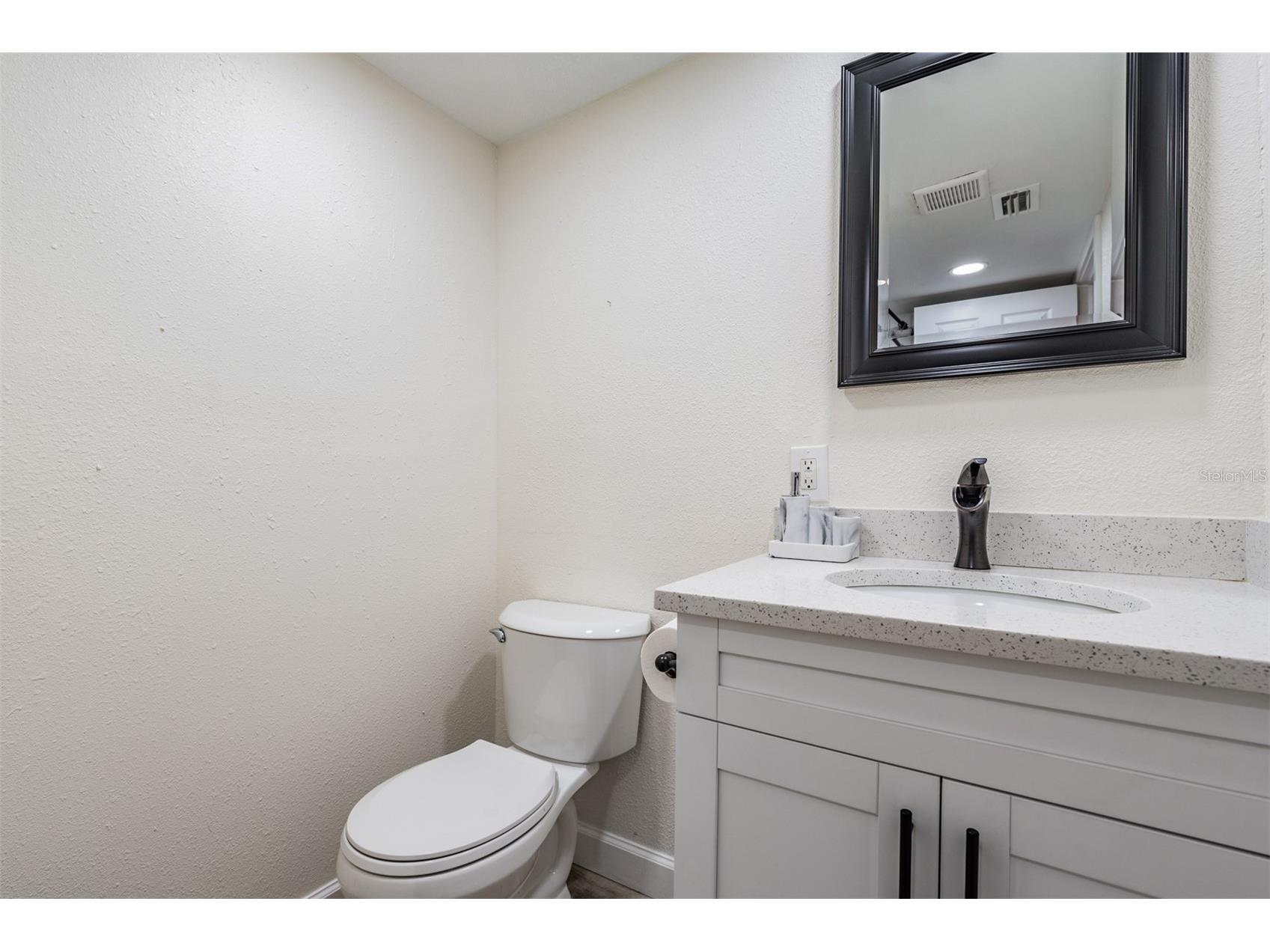 4206 N 13th Street Tampa FL 33603 TB8502736 image17
