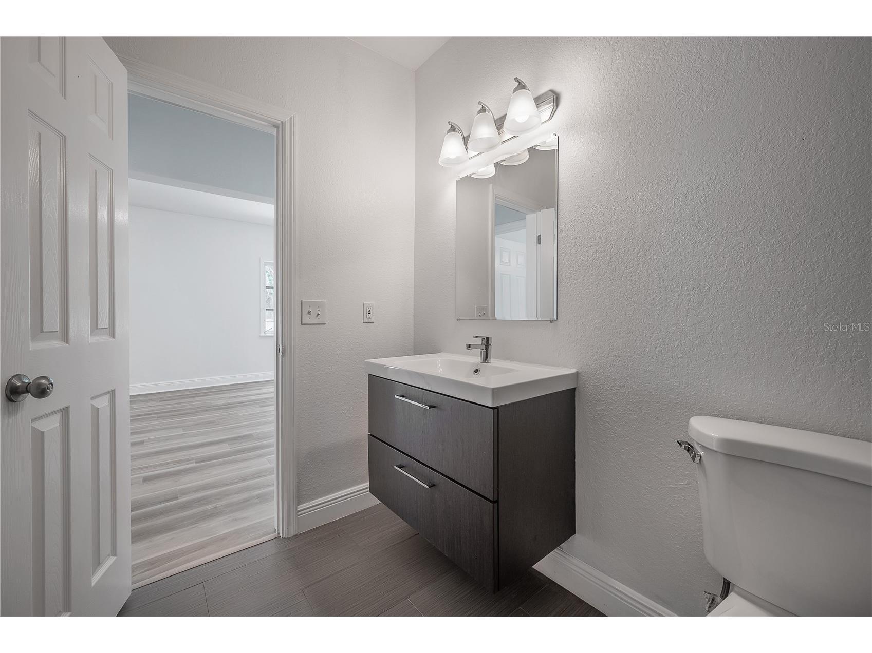 4206 N Downing Avenue Tampa FL 33603 TB8492376 image13