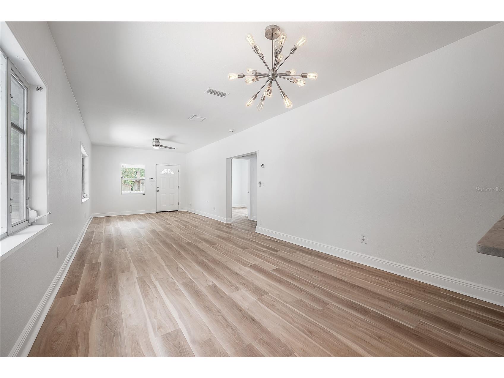 4206 N Downing Avenue Tampa FL 33603 TB8492376 image19
