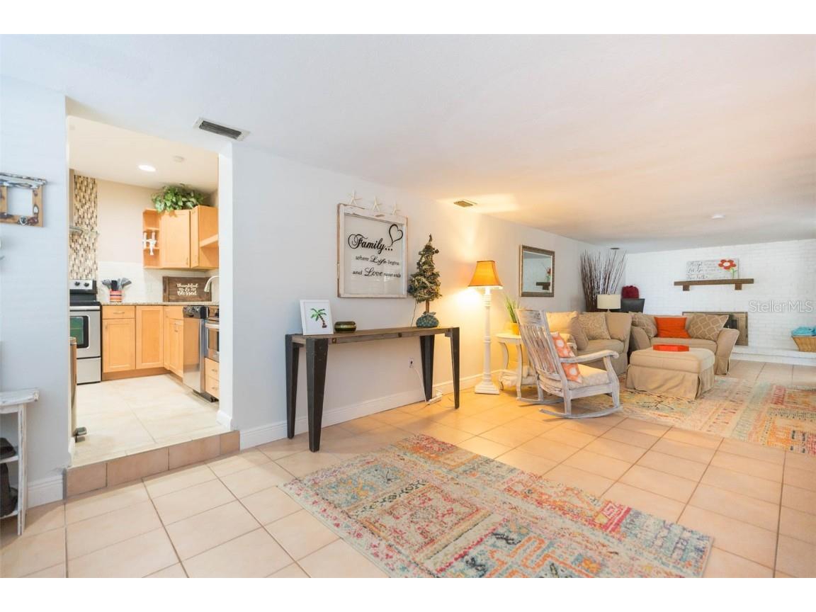 4206 W Wisconsin Avenue Tampa FL 33616 TB8451236 image17