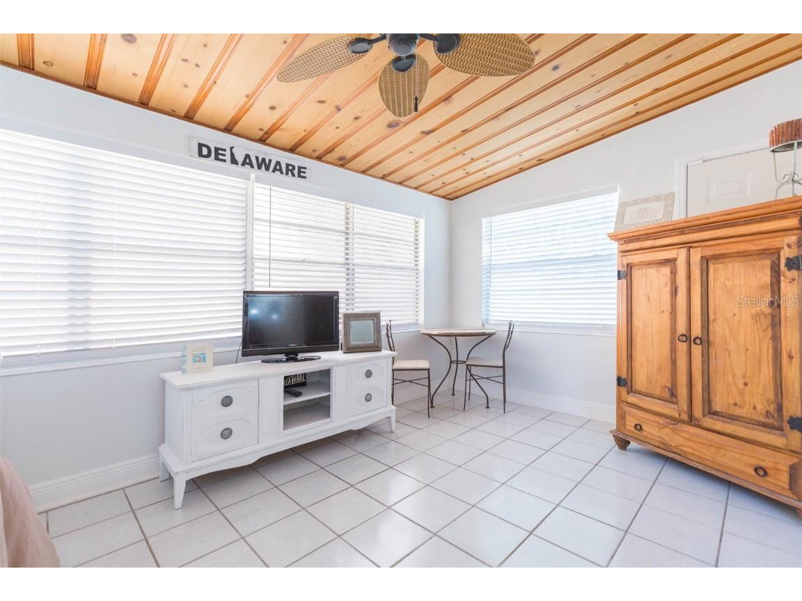 4206 W Wisconsin Avenue Tampa FL 33616 TB8451236 image9