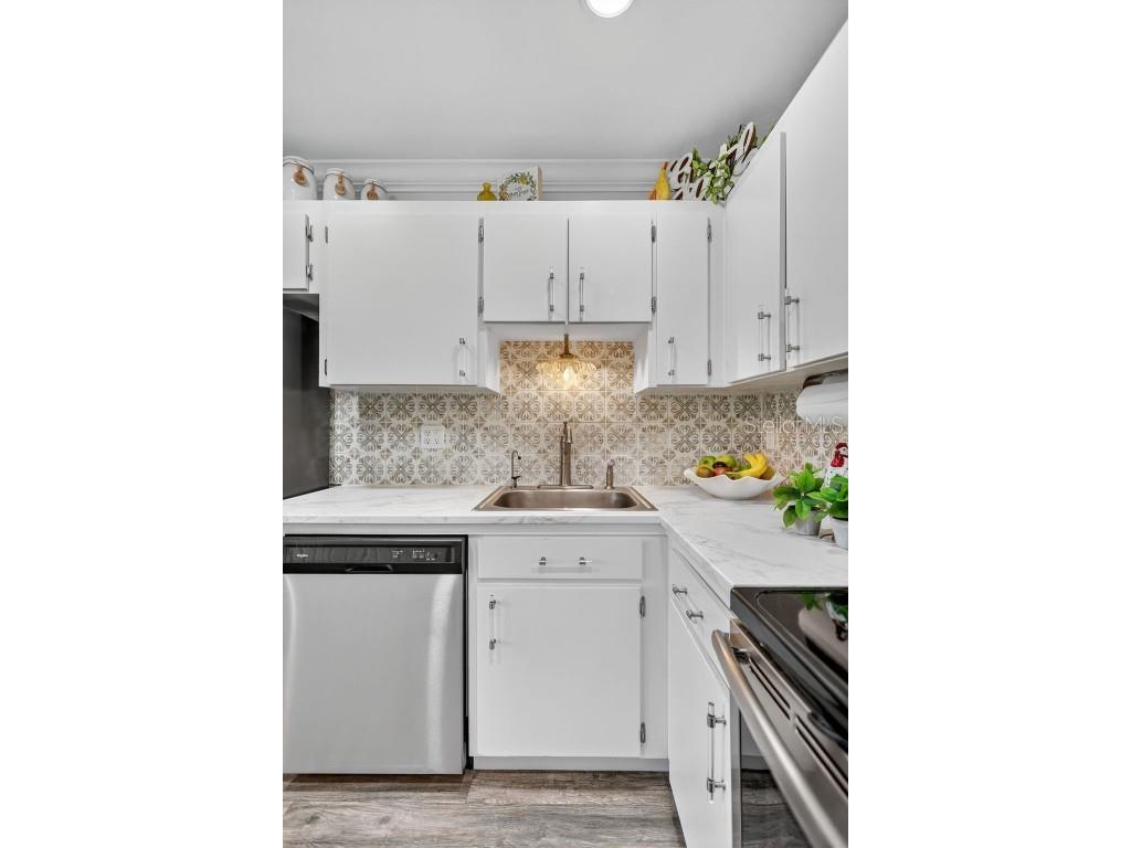 4207 34th Avenue Drive W #4207 Bradenton FL 34205 A4670780 image17