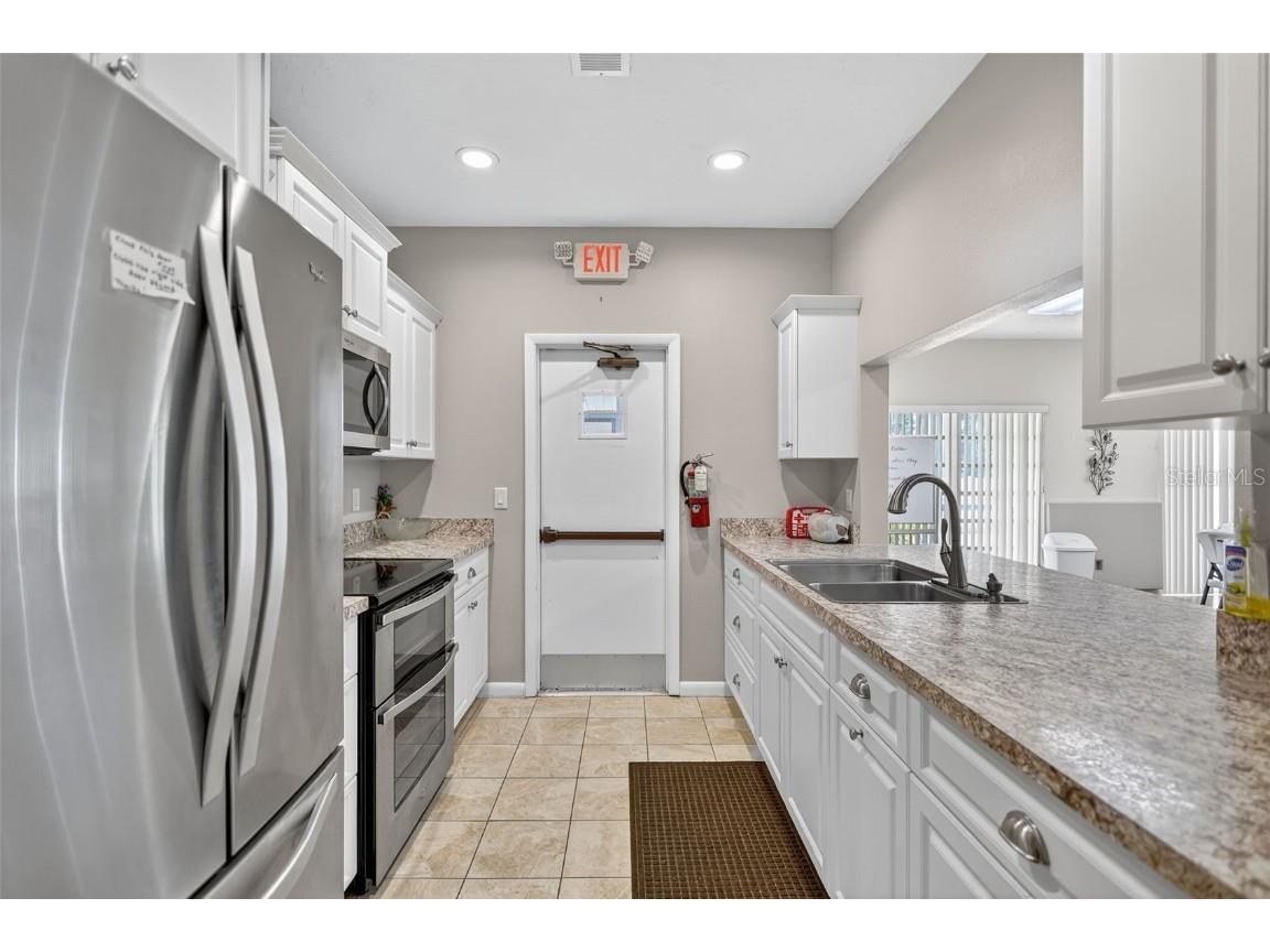 4207 34th Avenue Drive W #4207 Bradenton FL 34205 A4670780 image42