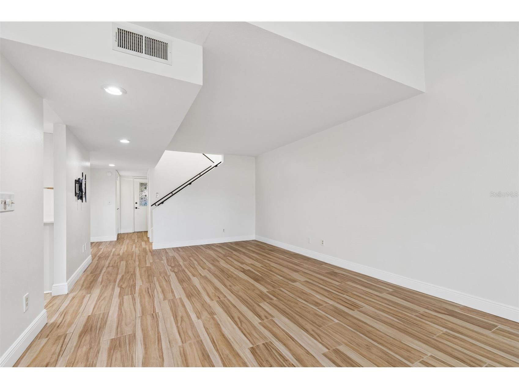 4207 Arborwood Lane Tampa FL 33618 TB8460114 image20