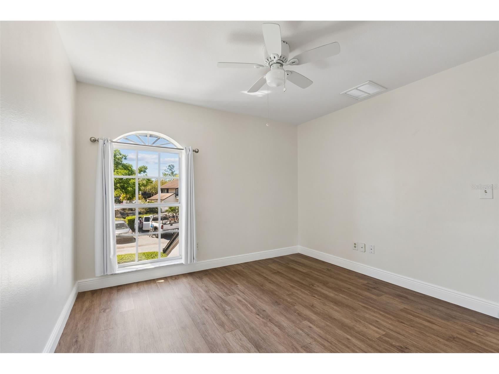 4207 Arborwood Lane Tampa FL 33618 TB8460114 image59