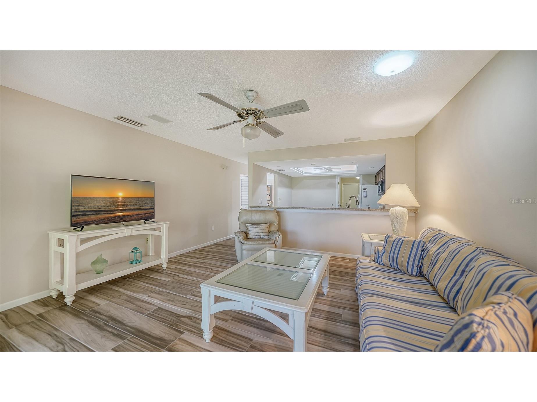 4207 Bowling Green Circle #35 Sarasota FL 34233 A4677864 image14