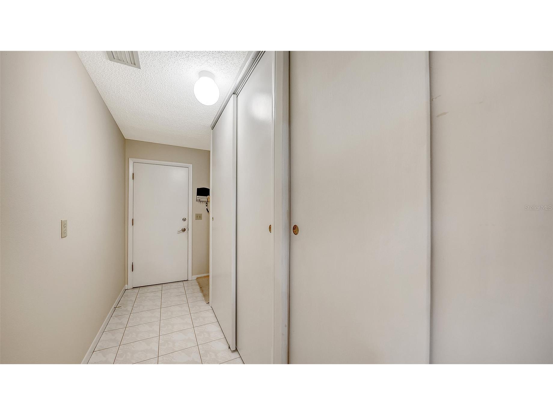 4207 Bowling Green Circle #35 Sarasota FL 34233 A4677864 image34