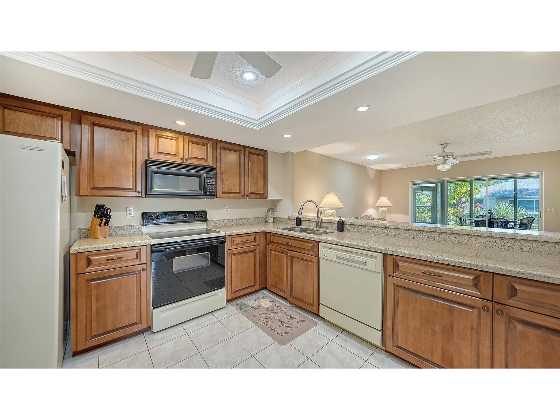 4207 Bowling Green Circle #35 Sarasota FL 34233 A4677864 image9