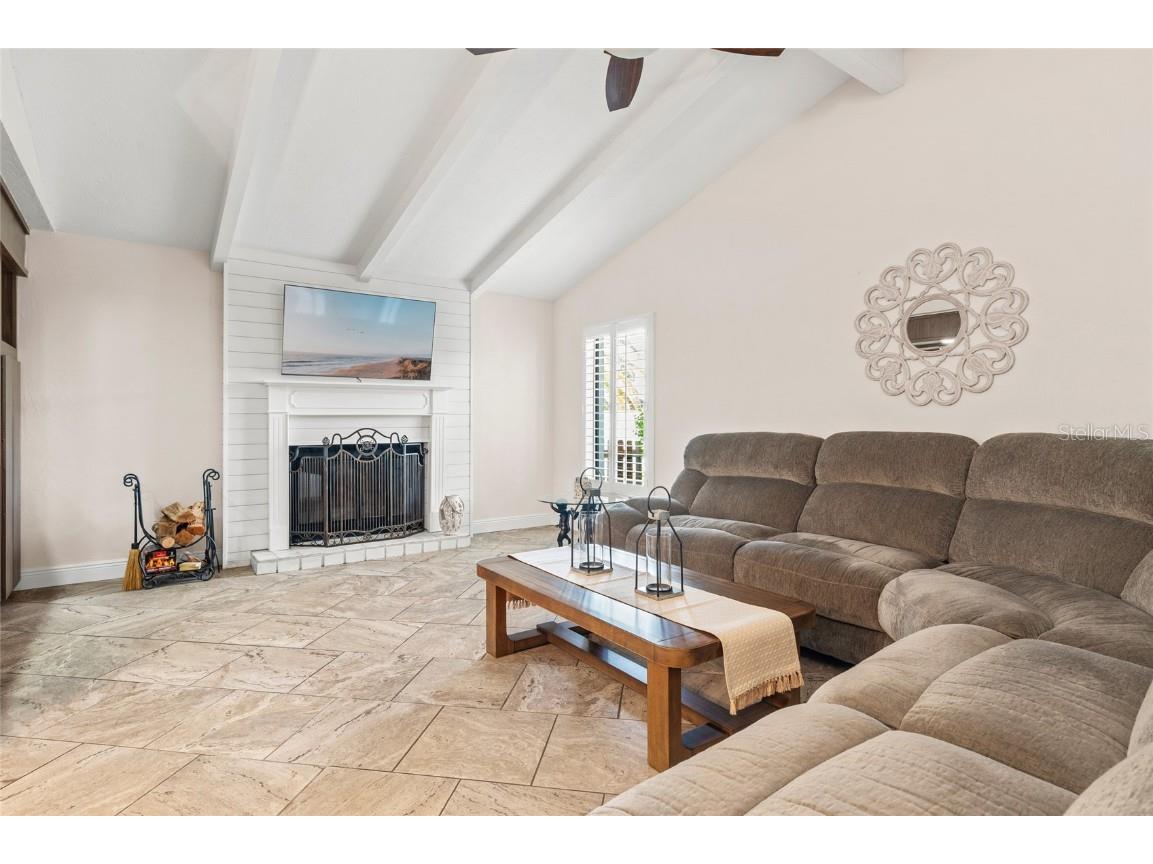 4207 Charing Cross Road Sarasota FL 34241 A4661727 image17