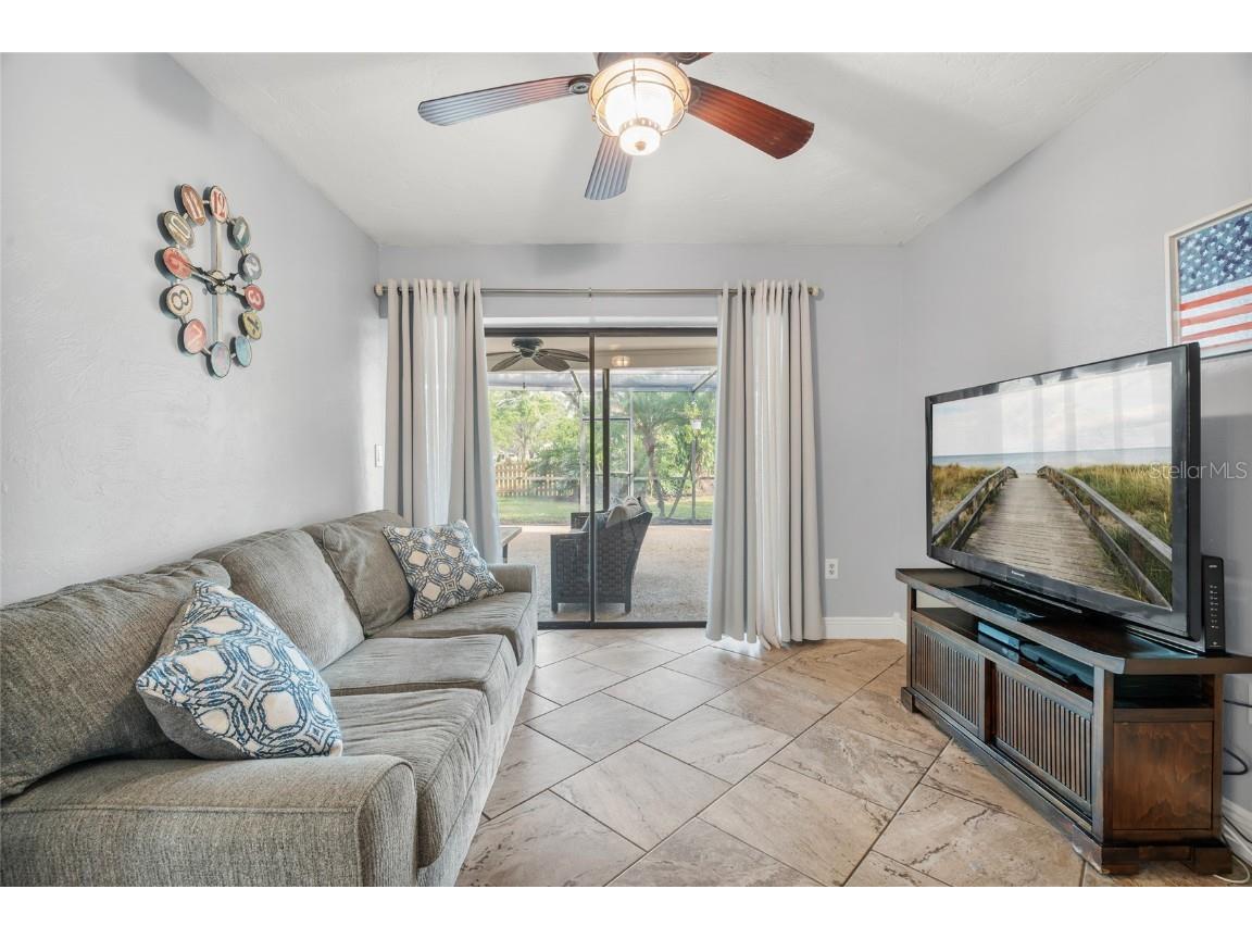 4207 Charing Cross Road Sarasota FL 34241 A4661727 image22