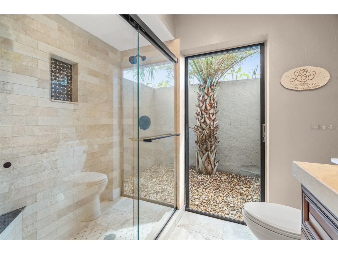 4207 Charing Cross Road Sarasota FL 34241 A4661727 image26