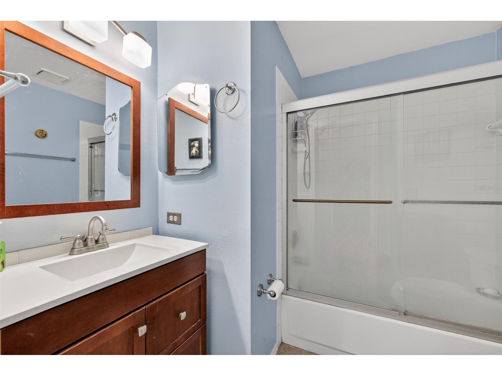 4207 Chesterfield Circle Palm Harbor FL 34683 TB8469846 image8