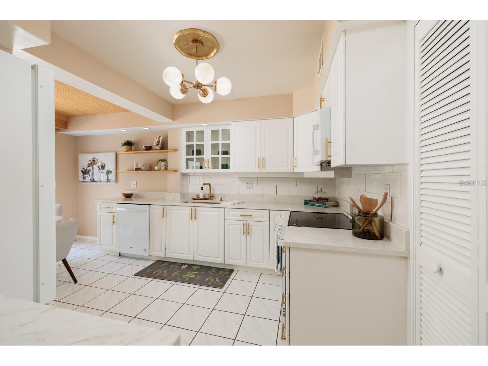 4207 Fairway Run Tampa FL 33618 TB8523679 image12