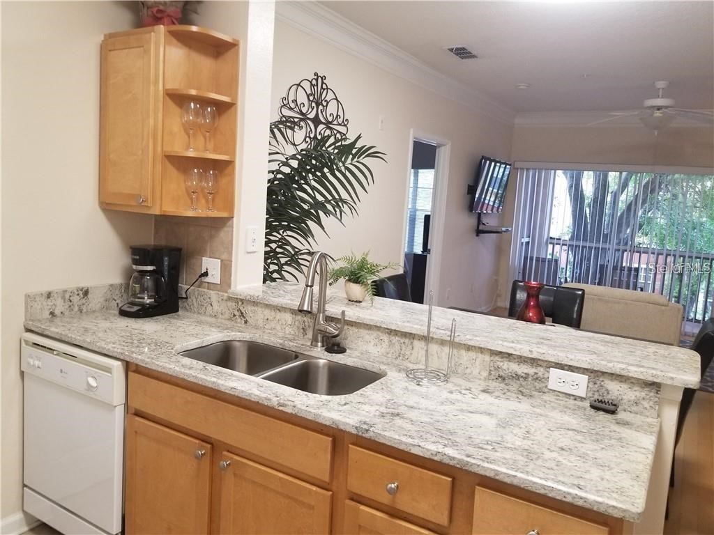 4207 S Dale Mabry Highway #10207 Tampa FL 33611 TB8493266 image3