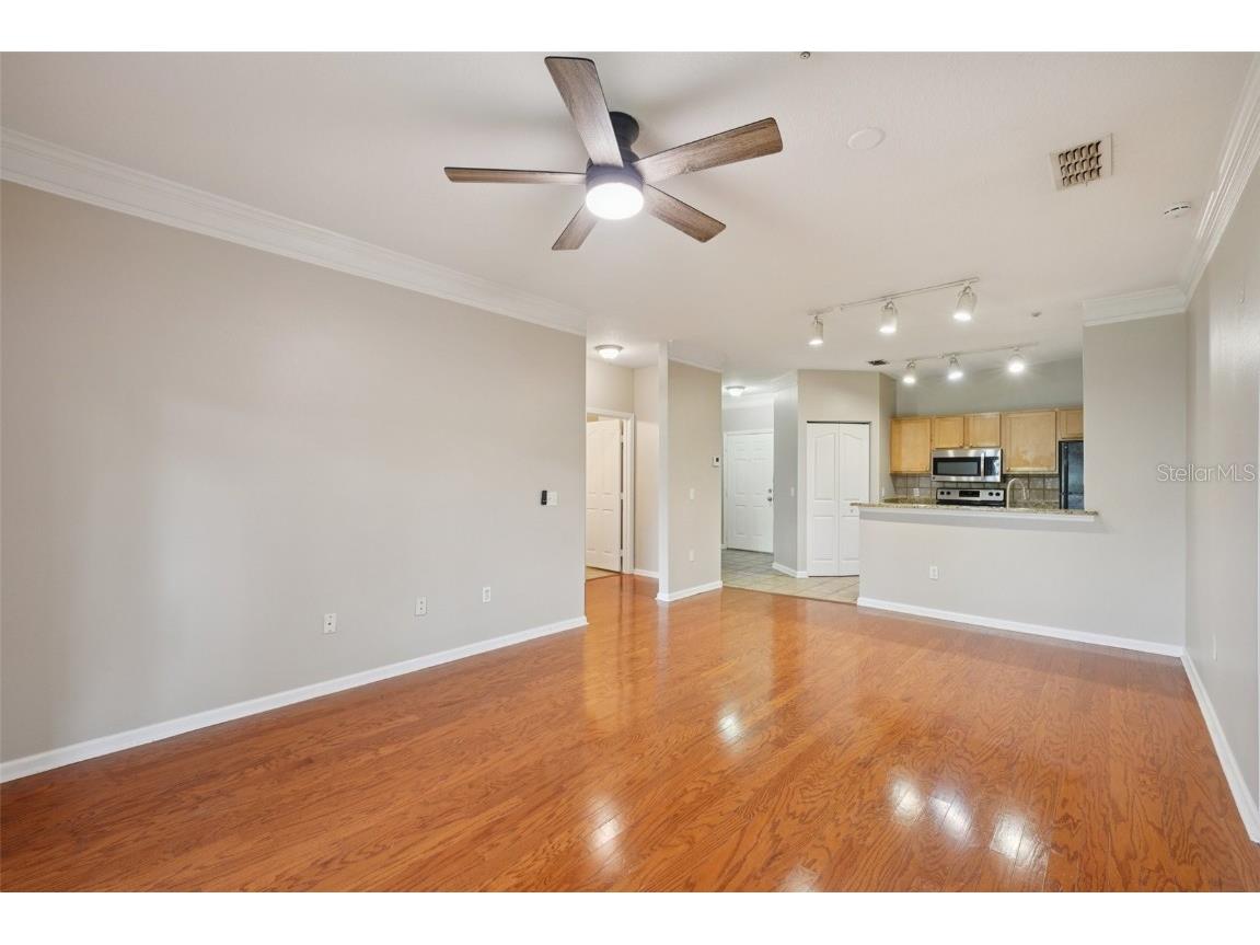 4207 S Dale Mabry Highway #11207 Tampa FL 33611 TB8418891 image11