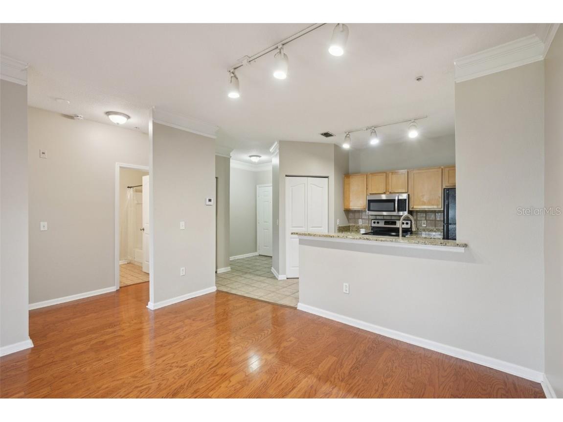 4207 S Dale Mabry Highway #11207 Tampa FL 33611 TB8418891 image17