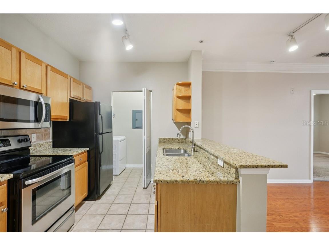 4207 S Dale Mabry Highway #11207 Tampa FL 33611 TB8418891 image18