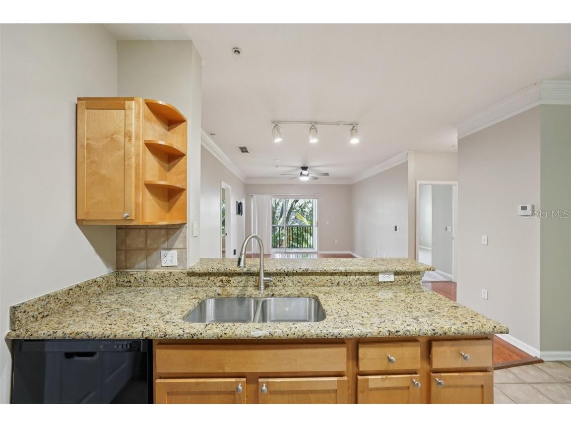 4207 S Dale Mabry Highway #11207 Tampa FL 33611 TB8418891 image22