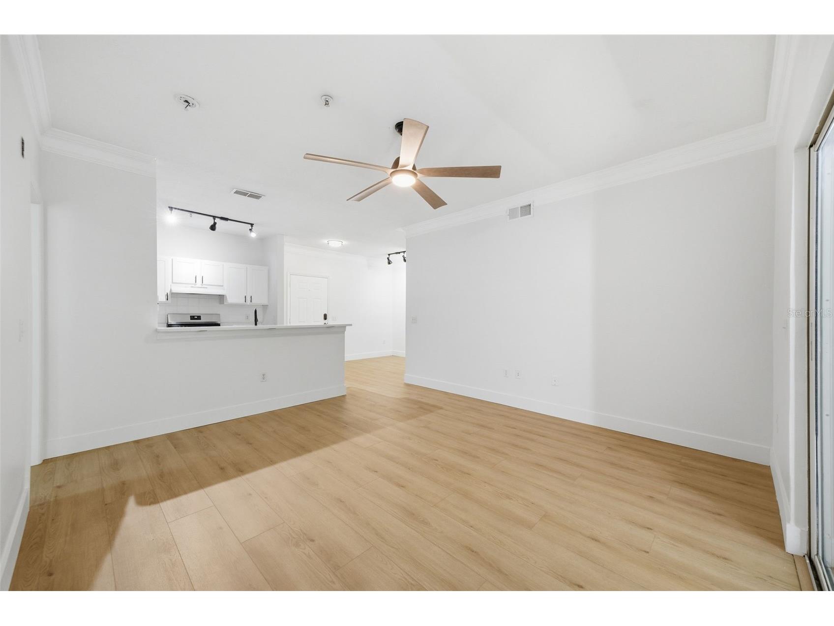 4207 S Dale Mabry Highway #6213 Tampa FL 33611 TB8512042 image6