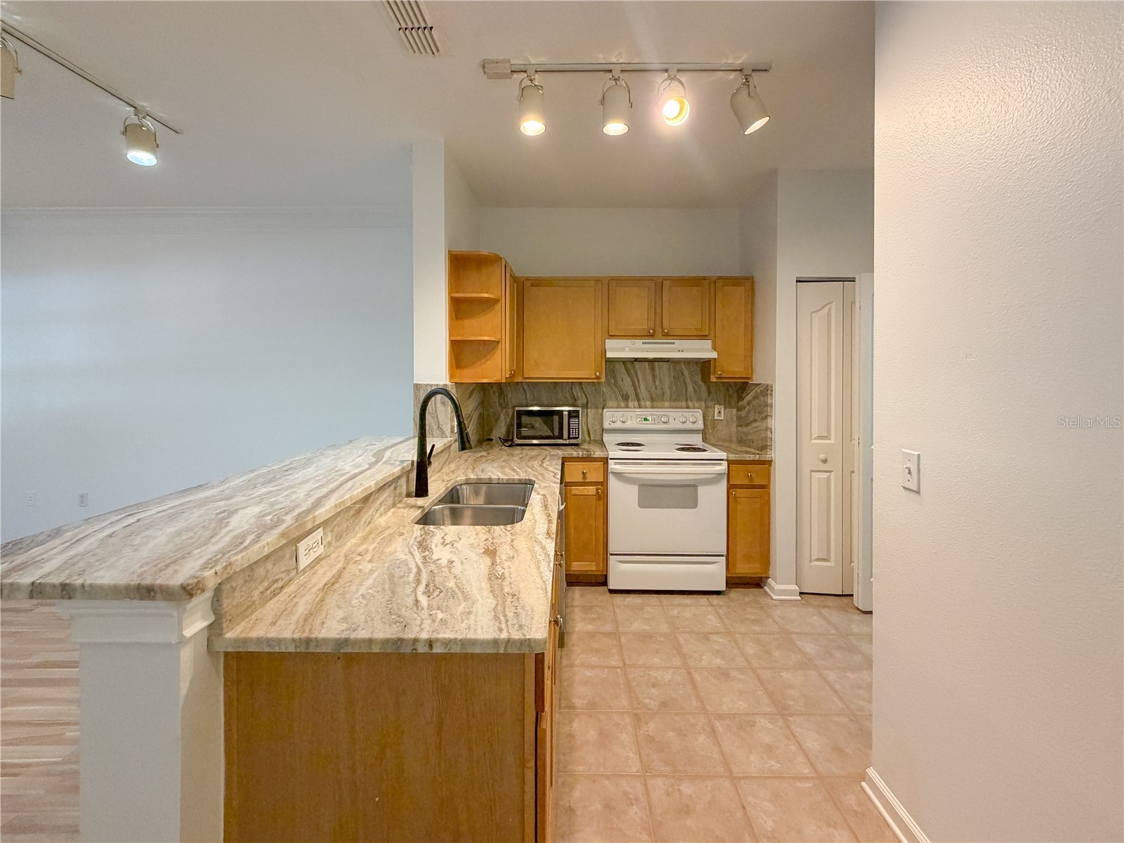 4207 S Dale Mabry Highway #7106 Tampa FL 33611 TB8511390 image6