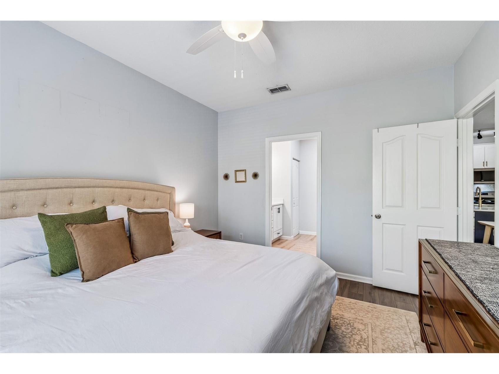4207 S Dale Mabry Highway #9305 Tampa FL 33611 A4686312 image34