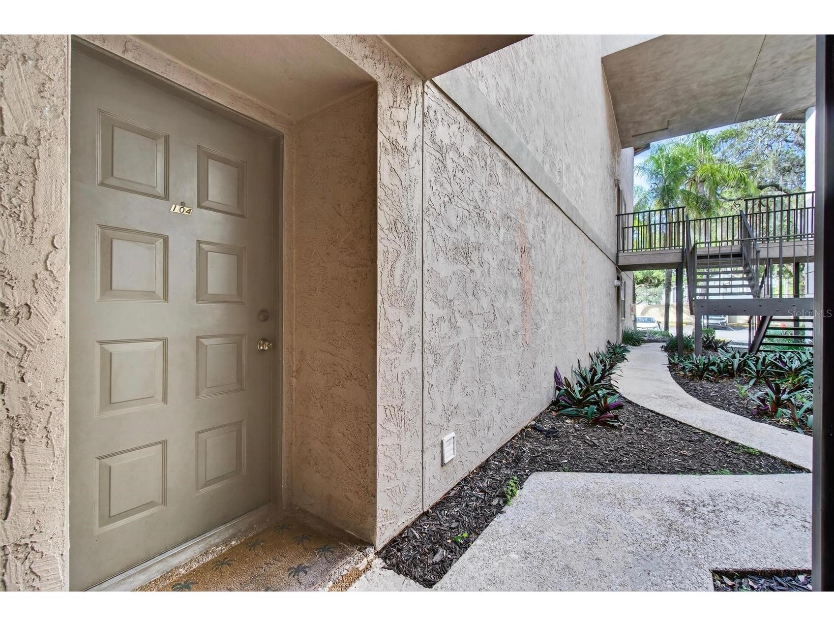 4207 Winding Moss Trail #104 Tampa FL 33613 TB8466675 image2