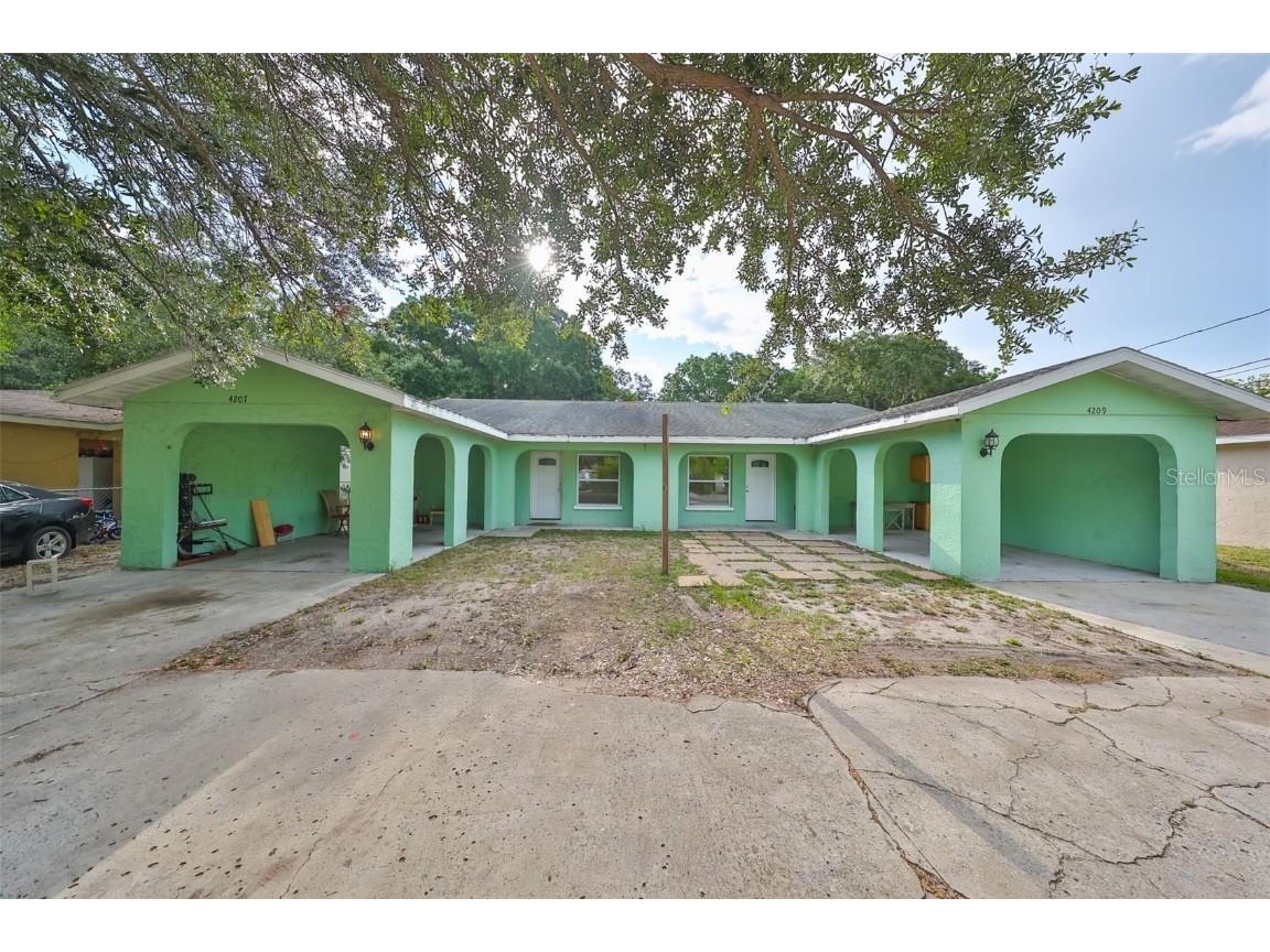 4207 and 4209 9th Street E Bradenton FL 34208 T3534523 image1