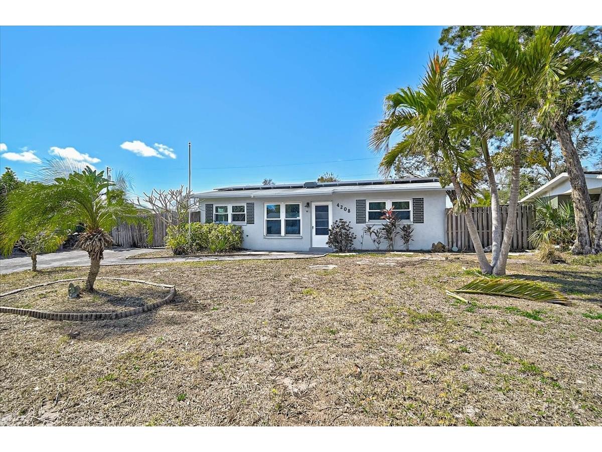 4208 35th Street W Bradenton FL 34205 A4682655 image1
