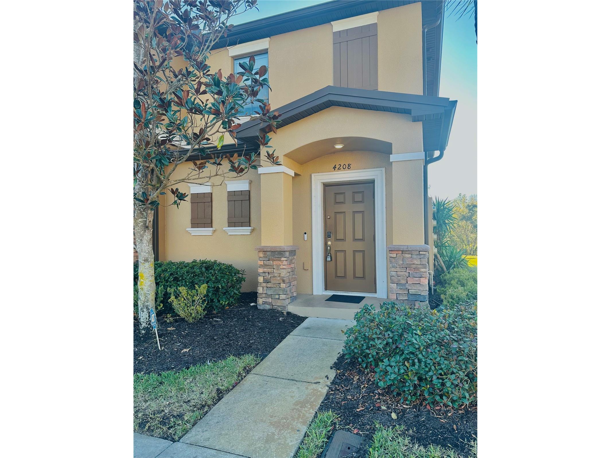 4208 Fennwood Court Wesley Chapel FL 33543 TB8474666 image1
