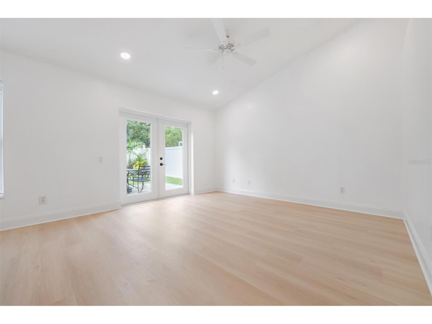 4208 Pine Isle Drive Lutz FL 33558 TB8453619 image16