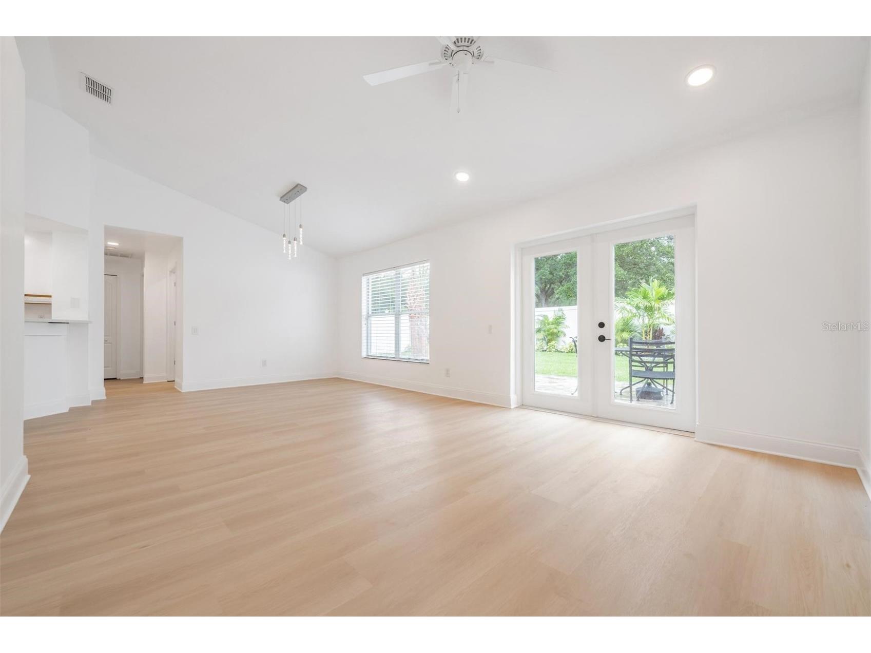 4208 Pine Isle Drive Lutz FL 33558 TB8453619 image18