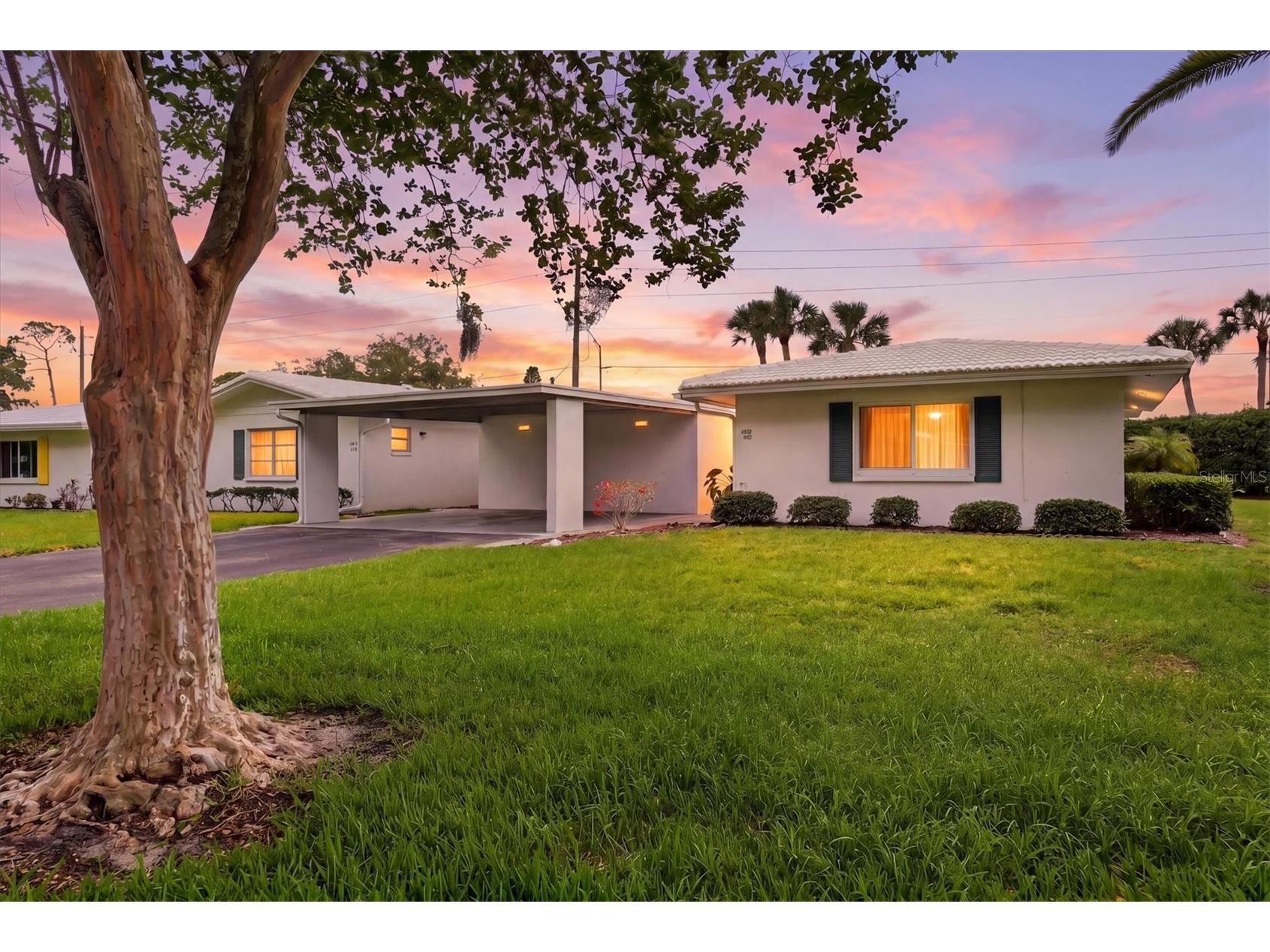 4208 Roxane Boulevard #95 Sarasota FL 34235 A4693162 image1