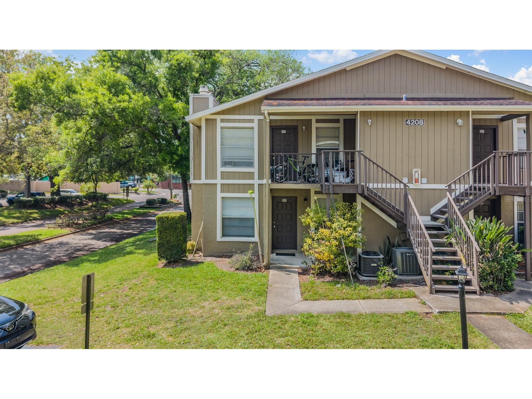 4208 Winding Moss Trail #102 Tampa FL 33613 TB8489466 image1