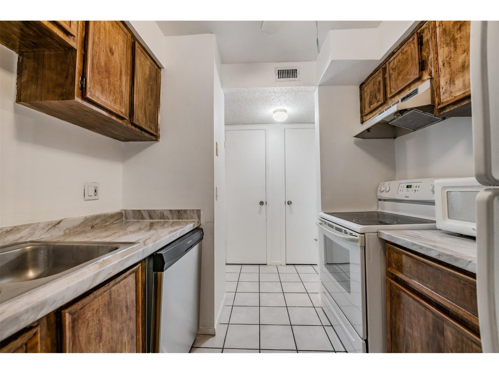 4208 Winding Moss Trail #102 Tampa FL 33613 TB8489466 image7